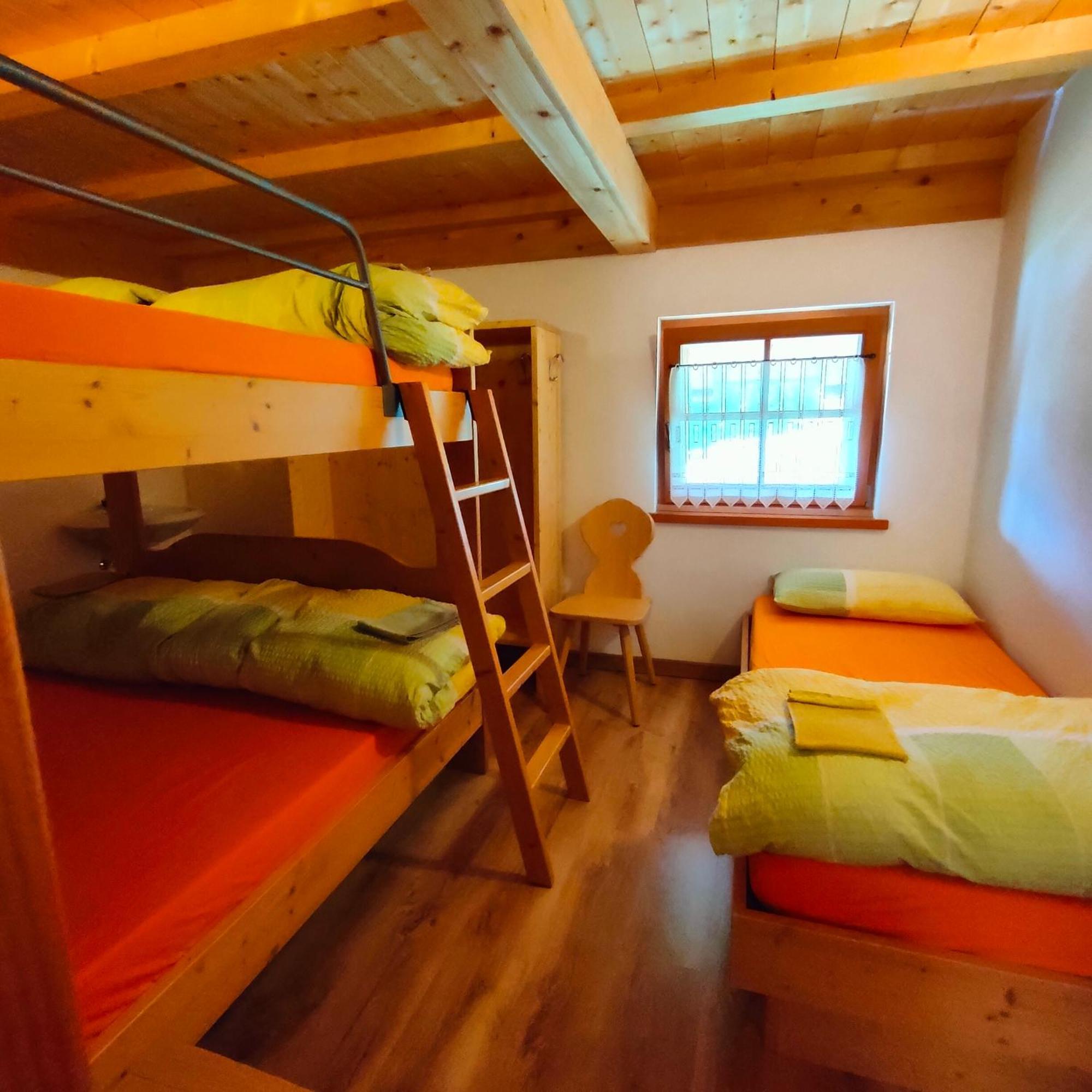 Rifugio Stella Alpina Spiz Piaz Per Escursionisti Hotel Pozza di Fassa Bagian luar foto